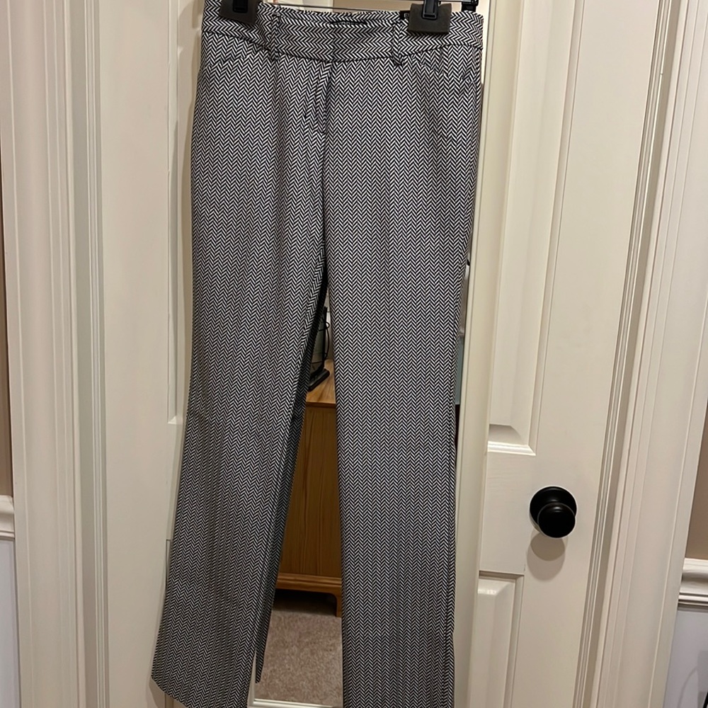 NWT Express houndstooth slack size O reg